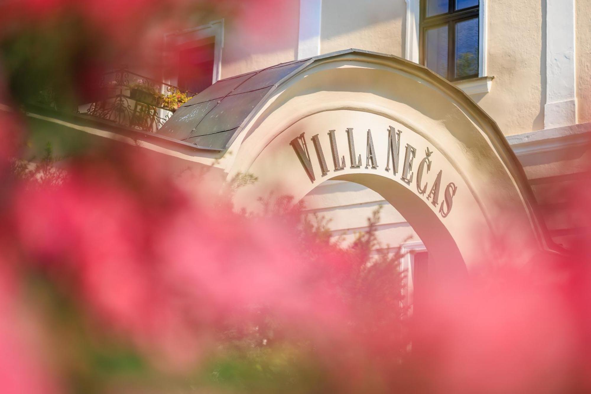 Hotel Villa Necas Žilina Exterior foto